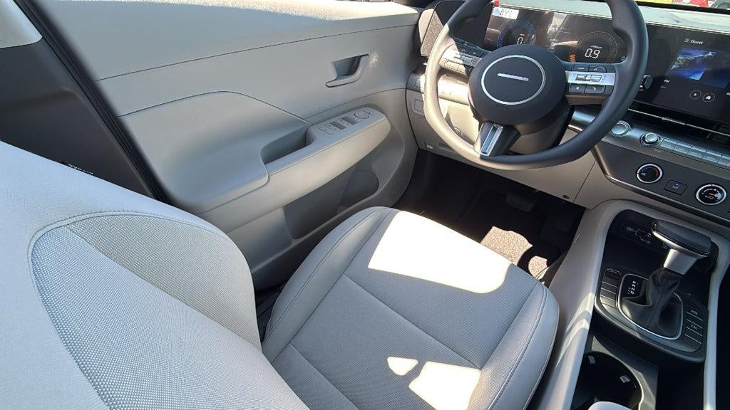 2027 Hyundai KONA SE FWD