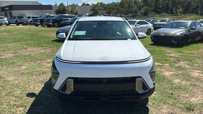 2027 Hyundai KONA SE FWD