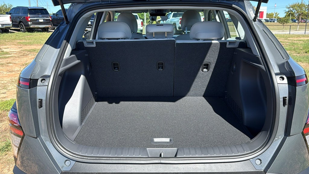 2027 Hyundai KONA SE FWD