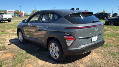 2027 Hyundai KONA SE FWD