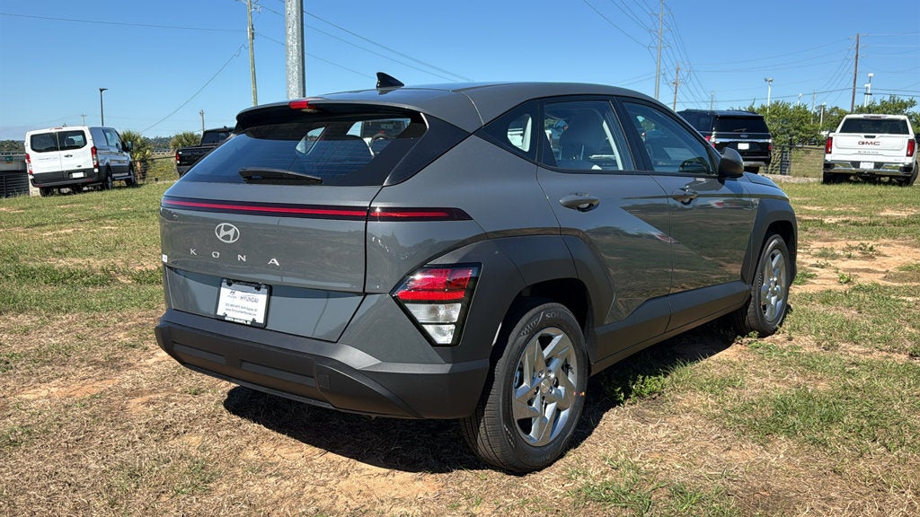 2027 Hyundai KONA SE FWD