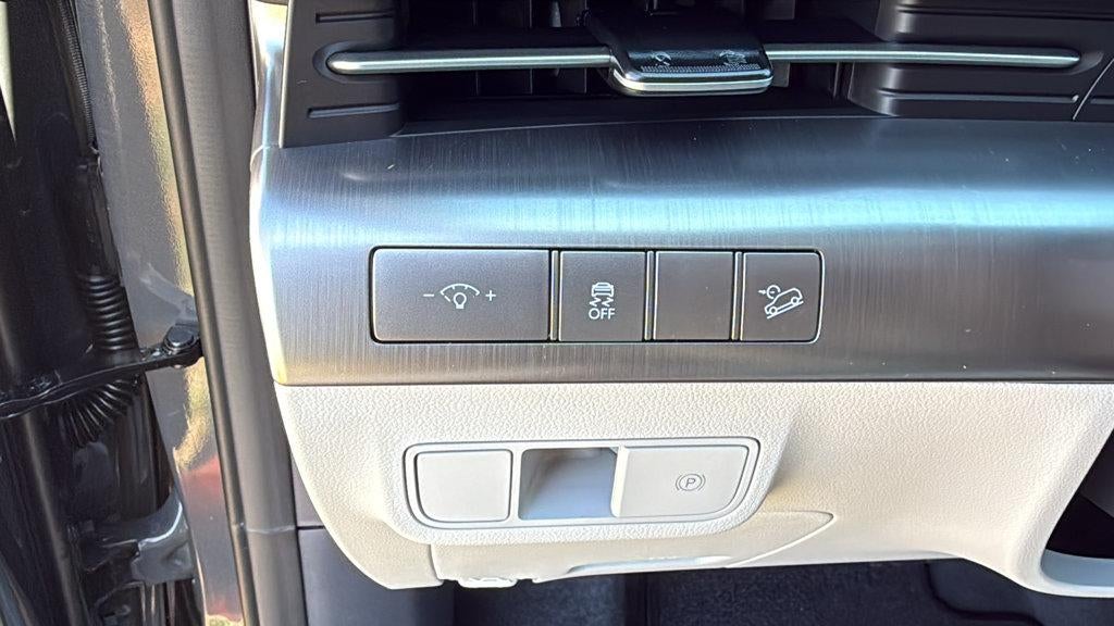 2027 Hyundai KONA SE FWD