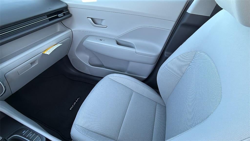 2026 Hyundai KONA SE FWD