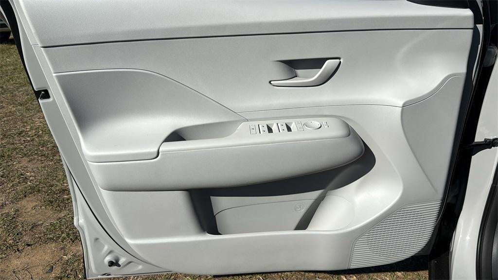 2026 Hyundai KONA SE FWD