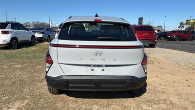 2026 Hyundai KONA SE FWD