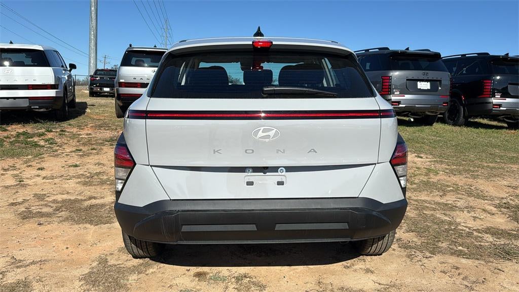 2026 Hyundai KONA SE FWD