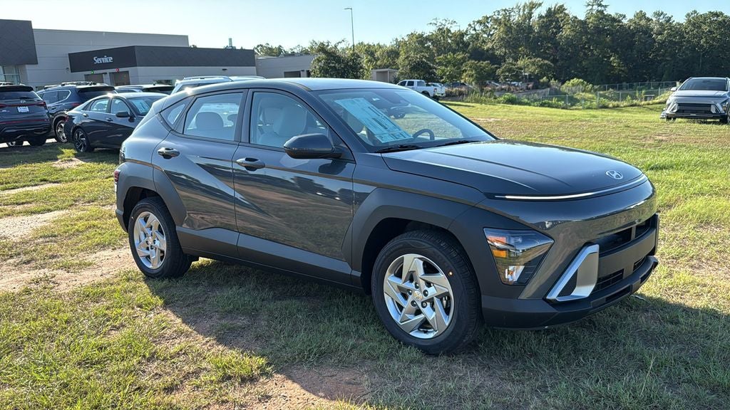 2027 Hyundai KONA SE FWD