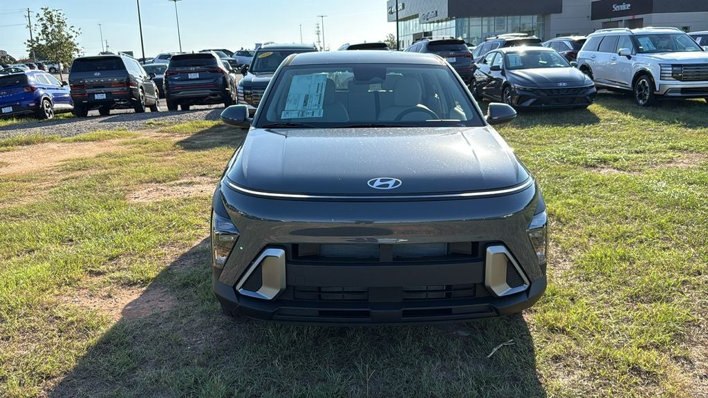 2027 Hyundai KONA SE FWD