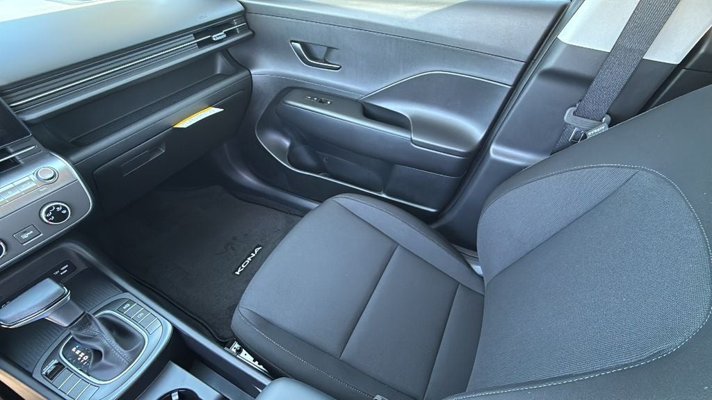 2026 Hyundai KONA SE FWD