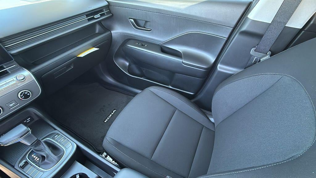 2026 Hyundai KONA SE FWD