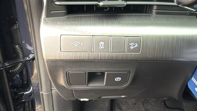 2027 Hyundai KONA SE FWD