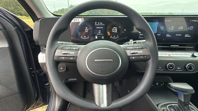 2027 Hyundai KONA SE FWD
