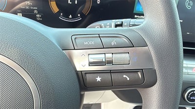 2026 Hyundai KONA SE FWD