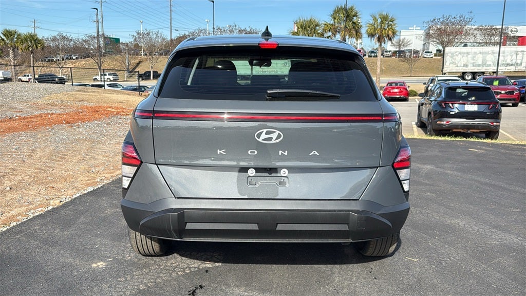 2026 Hyundai KONA SE FWD