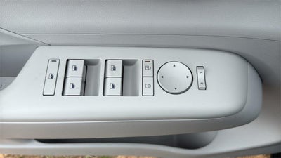 2026 Hyundai KONA SE FWD