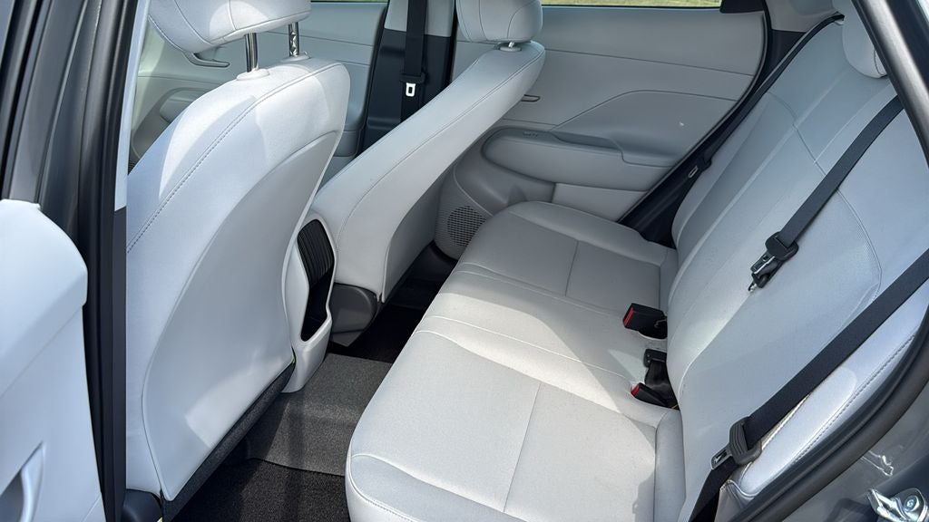 2027 Hyundai KONA SE FWD