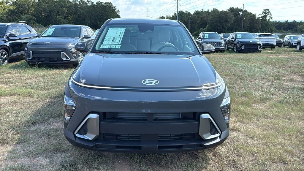 2027 Hyundai KONA SE FWD