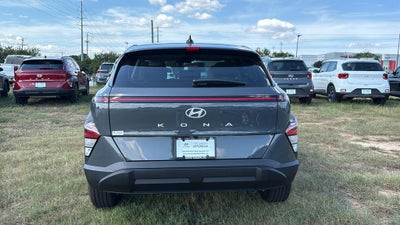 2027 Hyundai KONA SE FWD