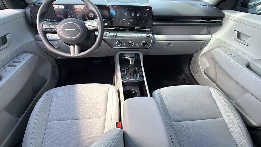 2027 Hyundai KONA SE FWD