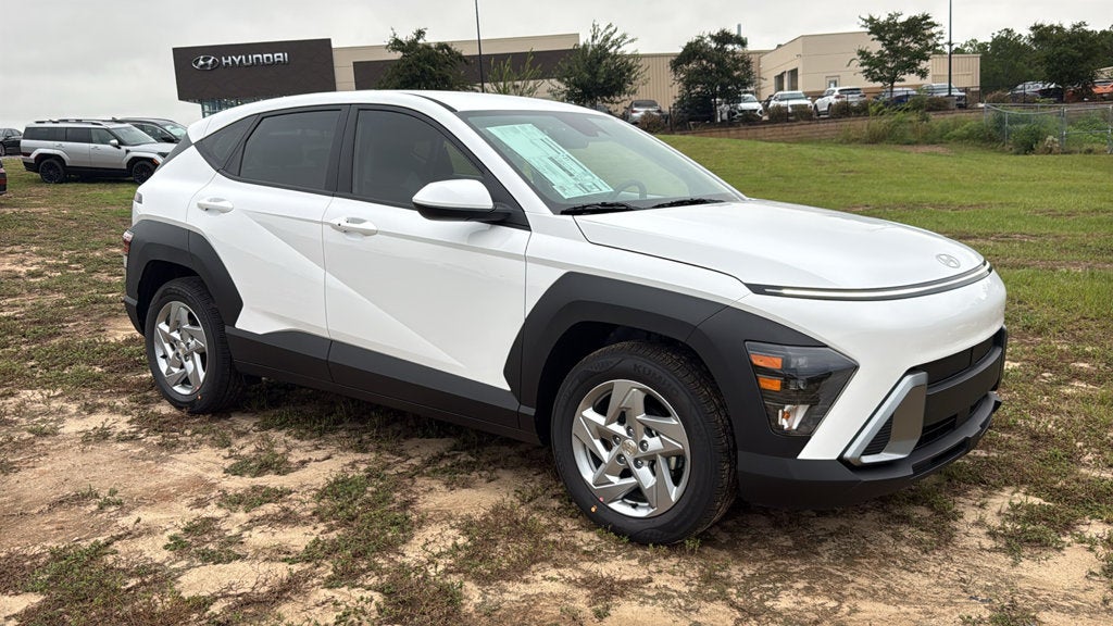 2027 Hyundai KONA SE FWD