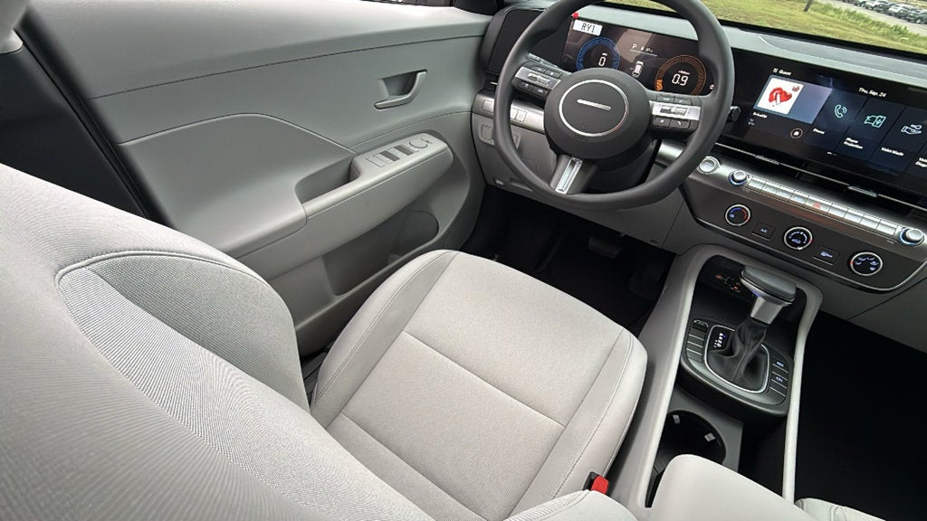 2027 Hyundai KONA SE FWD