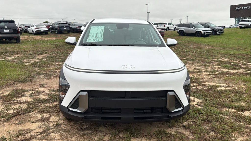 2027 Hyundai KONA SE FWD