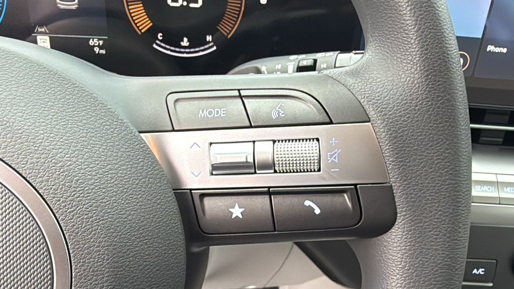 2027 Hyundai KONA SE FWD