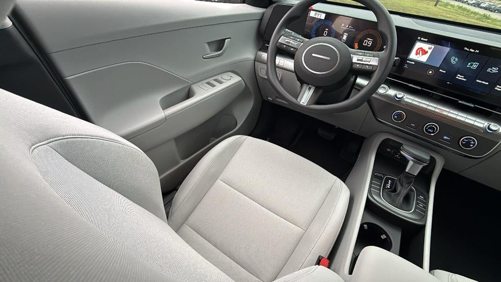 2027 Hyundai KONA SE FWD
