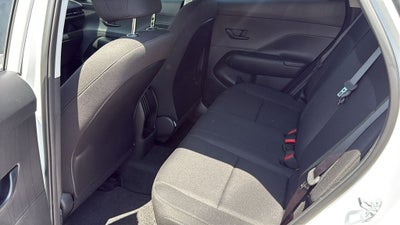 2027 Hyundai KONA SE FWD
