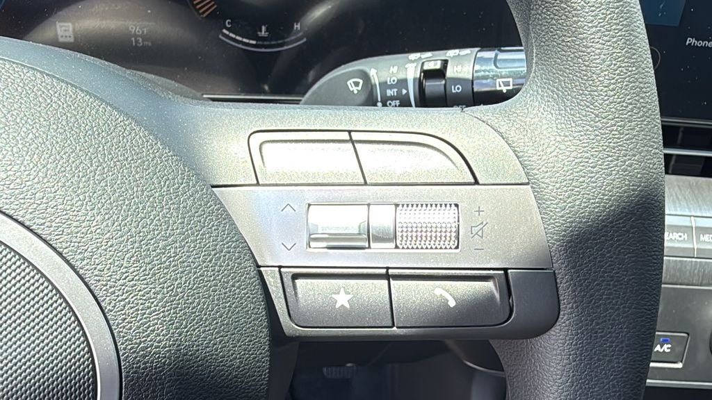 2027 Hyundai KONA SE FWD