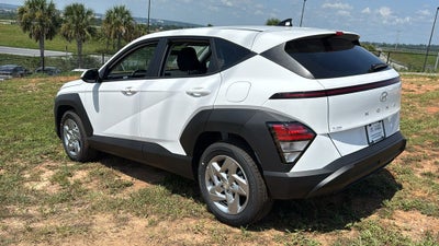 2027 Hyundai KONA SE FWD