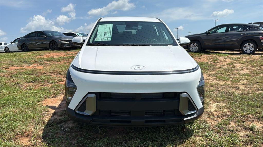 2027 Hyundai KONA SE FWD