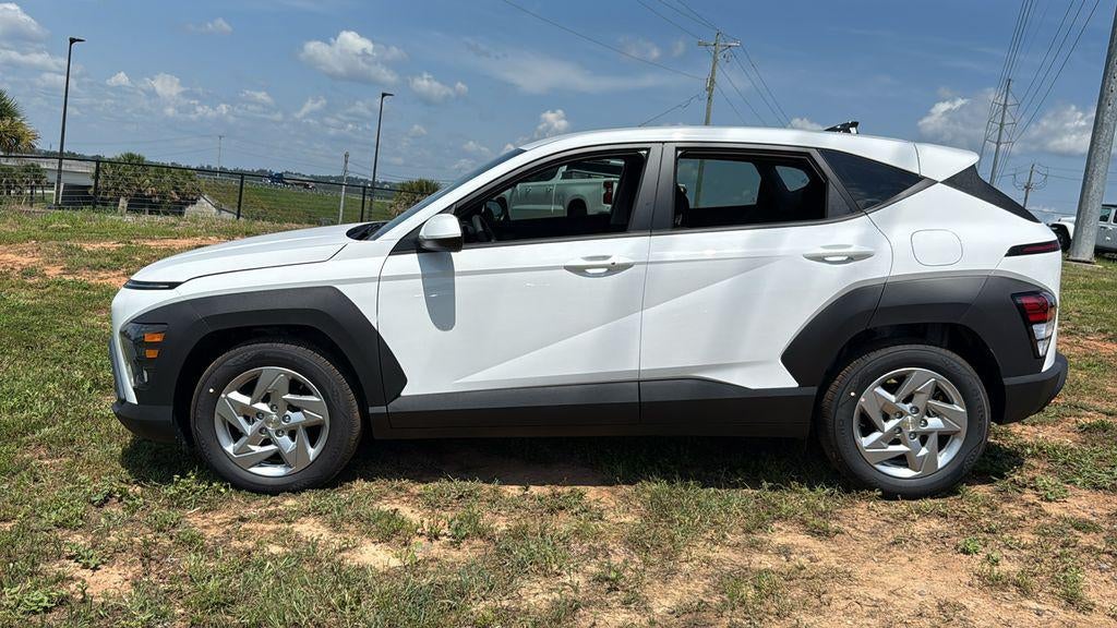2027 Hyundai KONA SE FWD