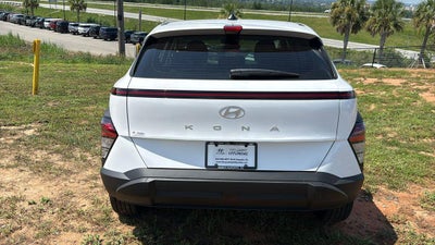 2027 Hyundai KONA SE FWD