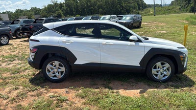 2027 Hyundai KONA SE FWD