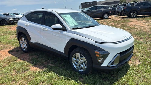 2027 Hyundai KONA SE FWD