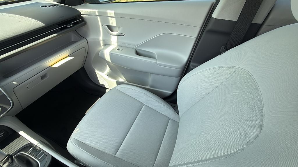 2027 Hyundai KONA SE FWD