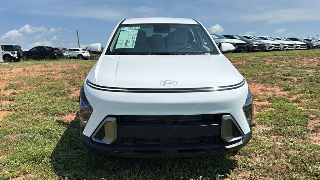 2027 Hyundai KONA SE FWD