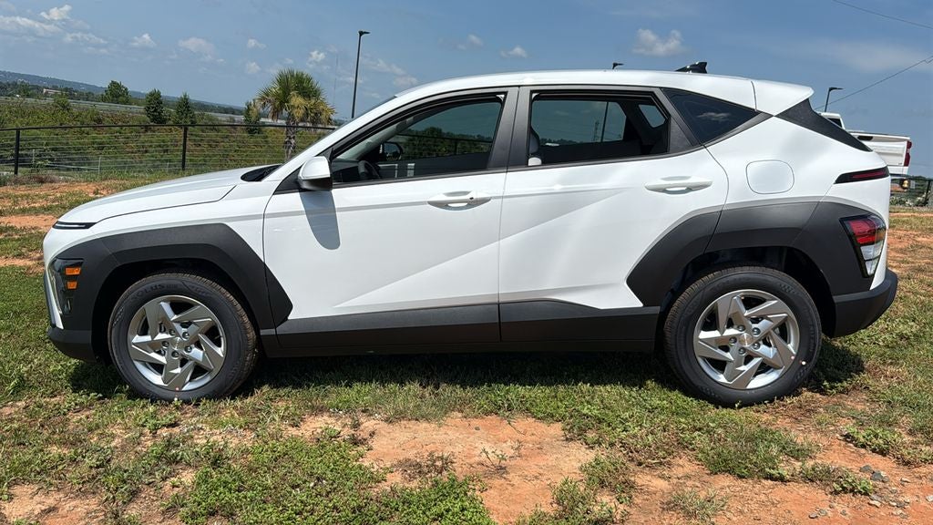 2027 Hyundai KONA SE FWD
