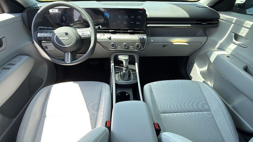 2027 Hyundai KONA SE FWD