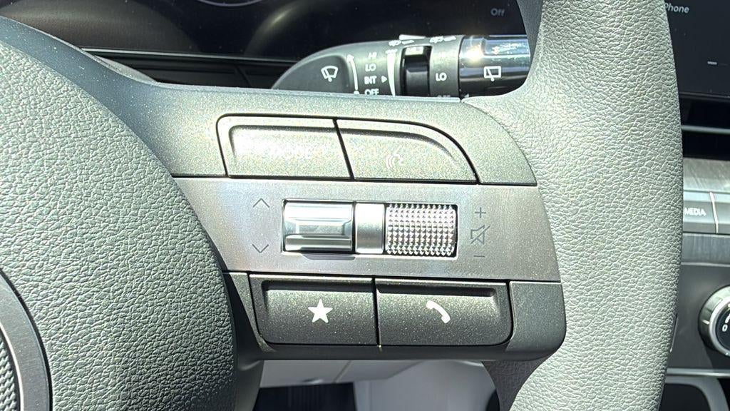 2027 Hyundai KONA SE FWD