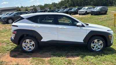 2027 Hyundai KONA SE FWD