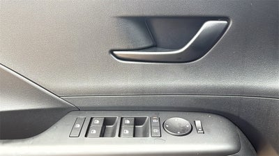 2026 Hyundai KONA SE FWD