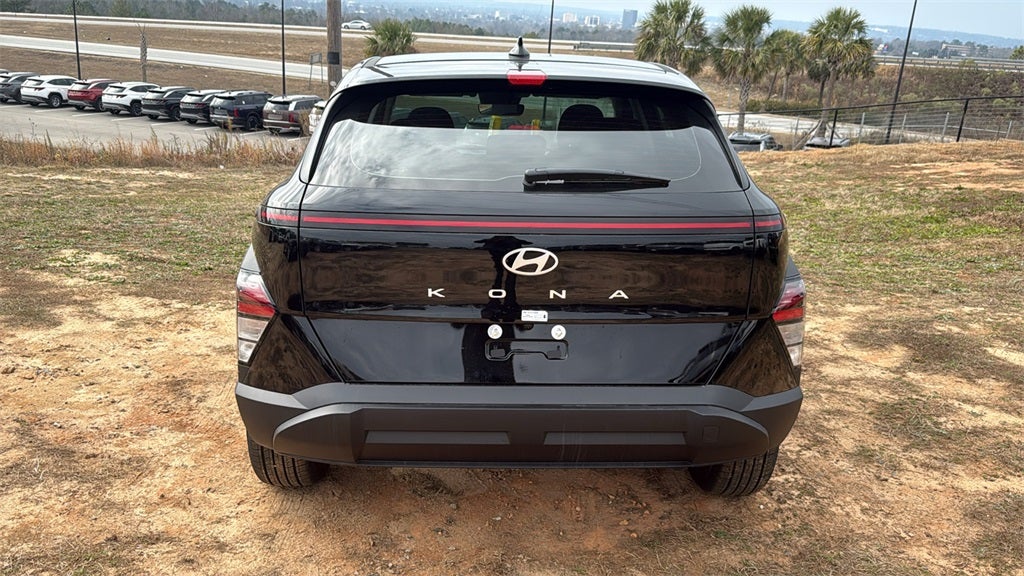 2026 Hyundai KONA SE FWD