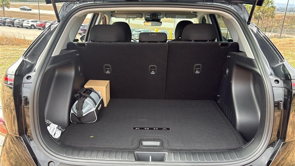 2026 Hyundai KONA SE FWD