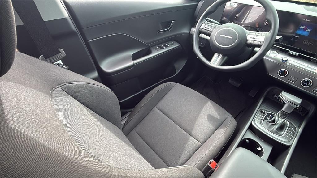 2026 Hyundai KONA SE FWD