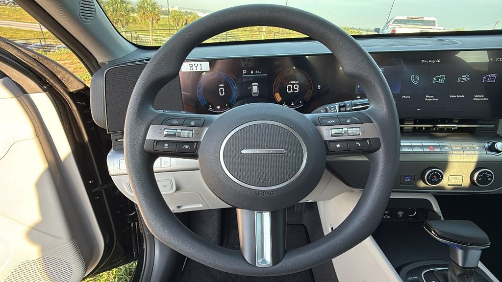 2027 Hyundai KONA SE FWD