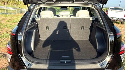 2027 Hyundai KONA SE FWD