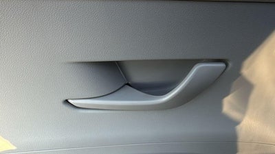 2027 Hyundai KONA SE FWD