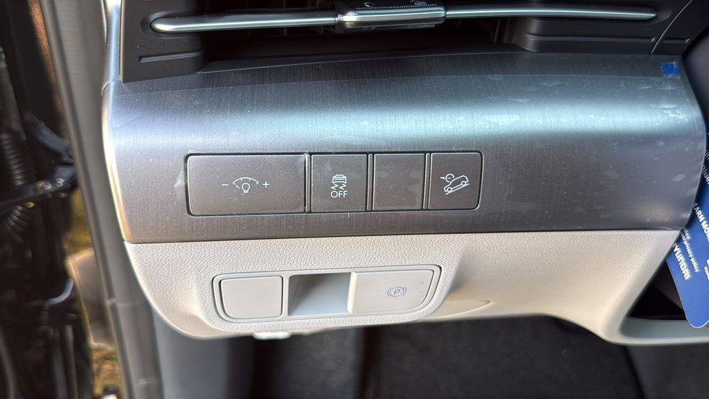 2027 Hyundai KONA SE FWD